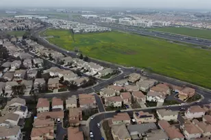 247 Dragonfly Cir, Sacramento, CA 95834 - Photo 29