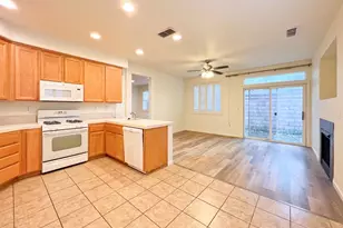 247 Dragonfly Cir, Sacramento, CA 95834 - Photo 5