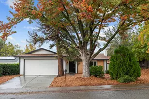 7045 Flanders Way, Sacramento, CA 95842 - Photo 29