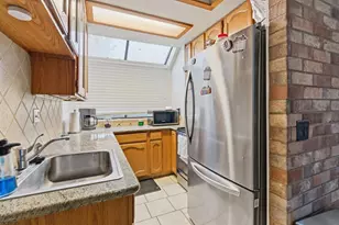 8667 Mariners Dr, Stockton, CA 95219 - Photo 13