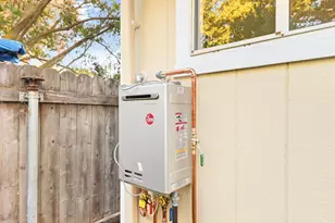 411 Alhambra Blvd, Sacramento, CA 95816 - Photo 51