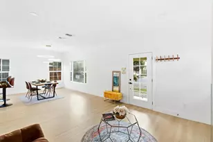 411 Alhambra Blvd, Sacramento, CA 95816 - Photo 11