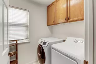 3404 Grimshaw Way, Elk Grove, CA 95758 - Photo 35