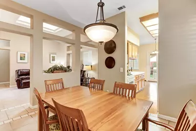 3404 Grimshaw Way, Elk Grove, CA 95758 - Photo 17