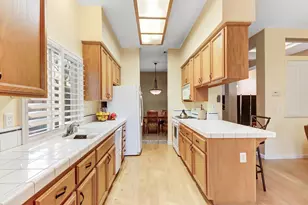 3404 Grimshaw Way, Elk Grove, CA 95758 - Photo 21