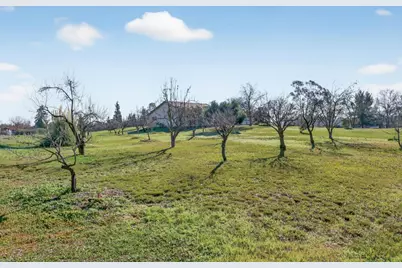 9425 Montevideo Dr, Wilton, CA 95693 - Photo 9