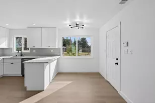 10604 Valley View Dr, Rancho Cordova, CA 95670 - Photo 9