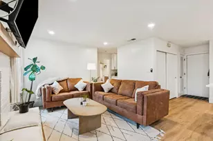 7401 Auburn Oaks Ct, Citrus Heights, CA 95621 - Photo 9