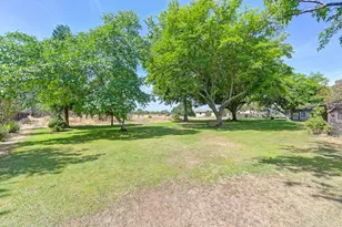 8798 Caselman Rd, Sacramento, CA 95828 - Photo 43