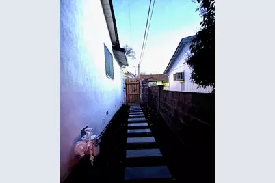 8021 Glen Eva Way, Citrus Heights, CA 95610 - Photo 17