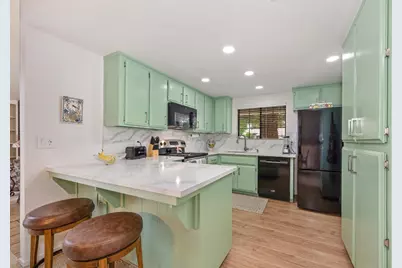 7005 Riverside Boulevard, Sacramento, CA 95831 - Photo 15