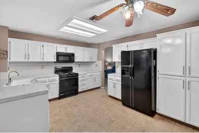 810 River Raft Court, Modesto, CA 95351 - Photo 5