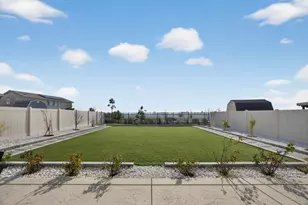 7816 Dracut Dr, Elk Grove, CA 95758 - Photo 45