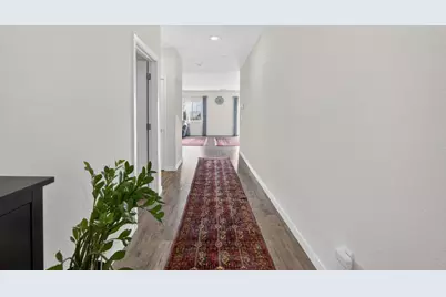 7816 Dracut Drive, Elk Grove, CA 95758 - Photo 9