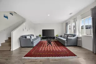 7816 Dracut Dr, Elk Grove, CA 95758 - Photo 11