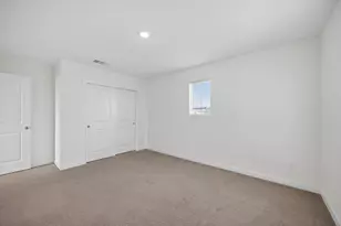 7816 Dracut Dr, Elk Grove, CA 95758 - Photo 23