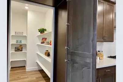 2004 Santos Place, Woodland, CA 95776 - Photo 11