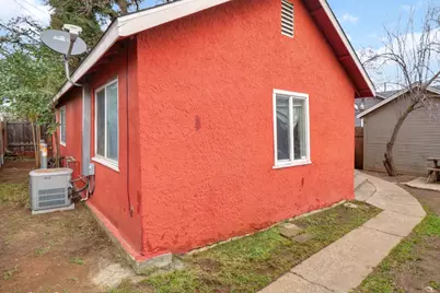 4240 55th Street, Sacramento, CA 95820 - Photo 39