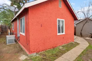 4240 55th St, Sacramento, CA 95820 - Photo 39