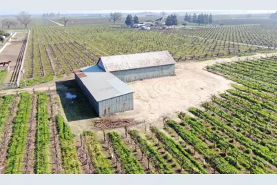 3409 W Woodbridge Road, Lodi, CA 95242 - Photo 5