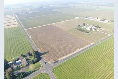 3155 W Woodbridge Road, Lodi, CA 95242 - Photo 5
