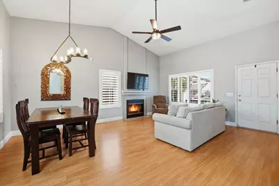 9189 Bungalow Way, Elk Grove, CA 95758 - Photo 7