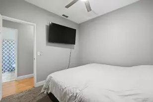 9189 Bungalow Way, Elk Grove, CA 95758 - Photo 21