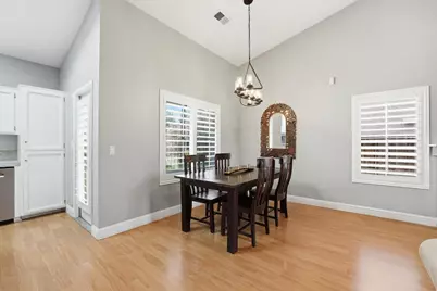 9189 Bungalow Way, Elk Grove, CA 95758 - Photo 15