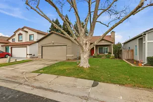 9189 Bungalow Way, Elk Grove, CA 95758 - Photo 3