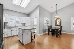 9189 Bungalow Way, Elk Grove, CA 95758 - Photo 11