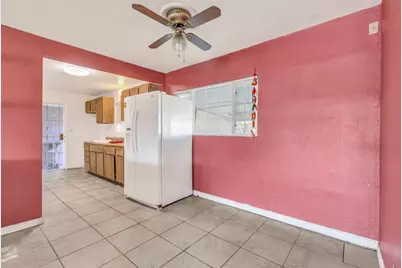 2827 Toy Avenue, Sacramento, CA 95822 - Photo 25