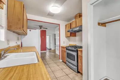 2827 Toy Avenue, Sacramento, CA 95822 - Photo 13