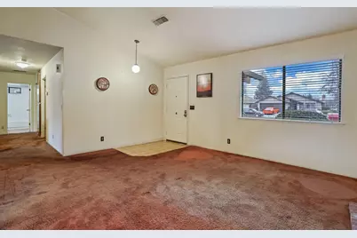 5071 Moss Creek Circle, Stockton, CA 95219 - Photo 7