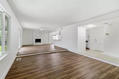 7341 Stanwood Way, Sacramento, CA 95831 - Photo 9