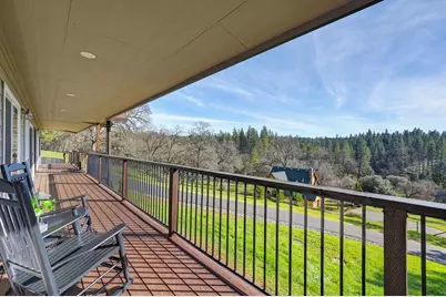 17630 Hillcrest Drive, Meadow Vista, CA 95722 - Photo 13