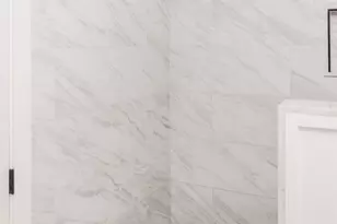 Dias, Sacramento, CA 95823 - Photo 21