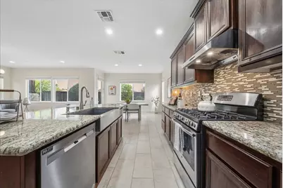 1380 Quigley Court, Folsom, CA 95630 - Photo 7