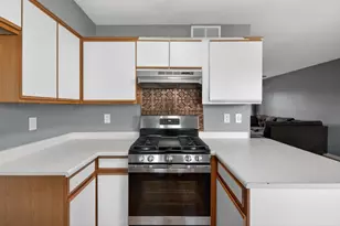 7402 Kallie Kay Ln, Sacramento, CA 95823 - Photo 11