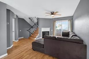 7402 Kallie Kay Ln, Sacramento, CA 95823 - Photo 5