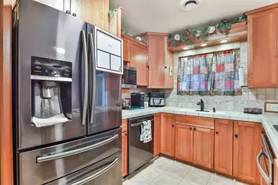 1609 Augusta Court, Modesto, CA 95350 - Photo 13