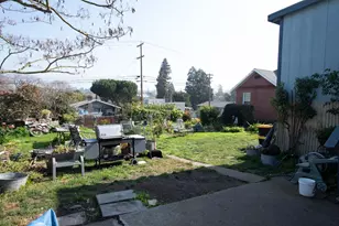 2547 Bella Vista Ave, Martinez, CA 94553 - Photo 25