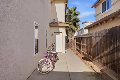 1820 Green Sands Avenue, Atwater, CA 95301 - Photo 23