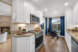 15 Veloz Ct, Sacramento, CA 95823 - Photo 13