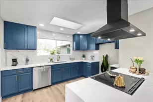 221 W Pearl Ave, Stockton, CA 95207 - Photo 13