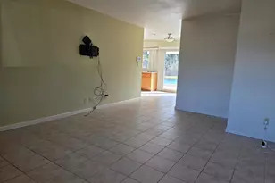 8736 Latimer Way, Fair Oaks, CA 95628 - Photo 5