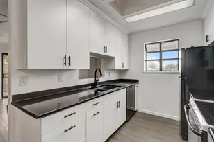 2350 Alta Garden Ln, Sacramento, CA 95825 - Photo 25