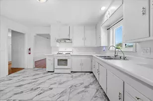 3176 Callecita St, Sacramento, CA 95815 - Photo 13