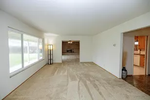 909 Mt Vernon Dr, Modesto, CA 95350 - Photo 5