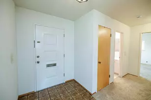 909 Mt Vernon Dr, Modesto, CA 95350 - Photo 21