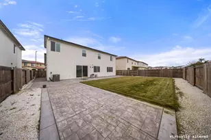 3052 Russos Dr, Manteca, CA 95337 - Photo 25